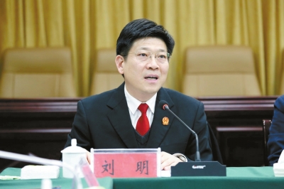 ▶鹤壁市中级法院院长刘明在座谈会上发言.jpg